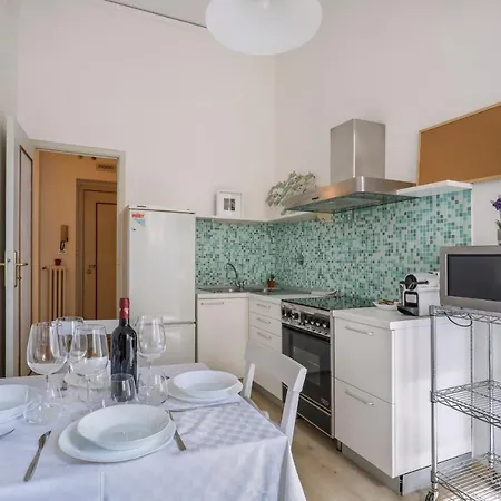 Synagogue Suite-hosted By Sweetstay Florence