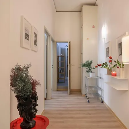 Synagogue Suite-hosted By Sweetstay Florence
